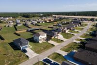 Feds to target “criminals and illegal immigrants” in Houston-area development, Abbott says