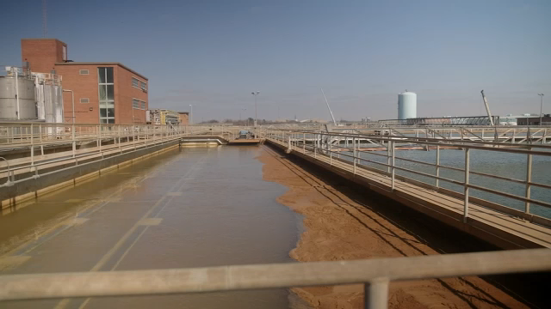 Houston-area's biggest drinking water facility failing, officials scramble for money to replace it