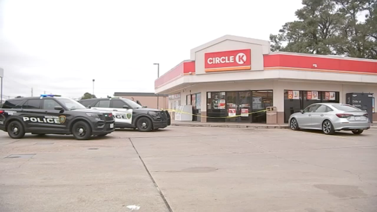 Woman shot in attempted robbery at NW Houston Circle K, suspect armed on the run, police say
