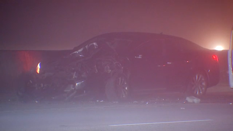 Driver charged with DWI after going the wrong way on East Fwy, hitting deputies head-on, HCSO says