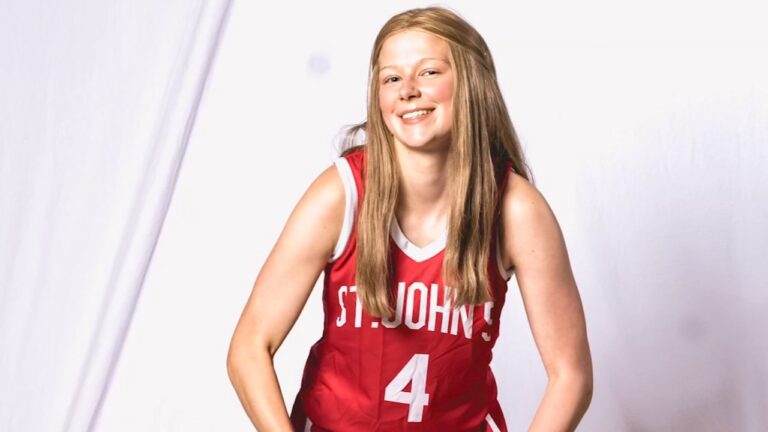 Houston-area junior Lily Dunlap wins Naismith Courage Award for battle with hearing loss, cancer