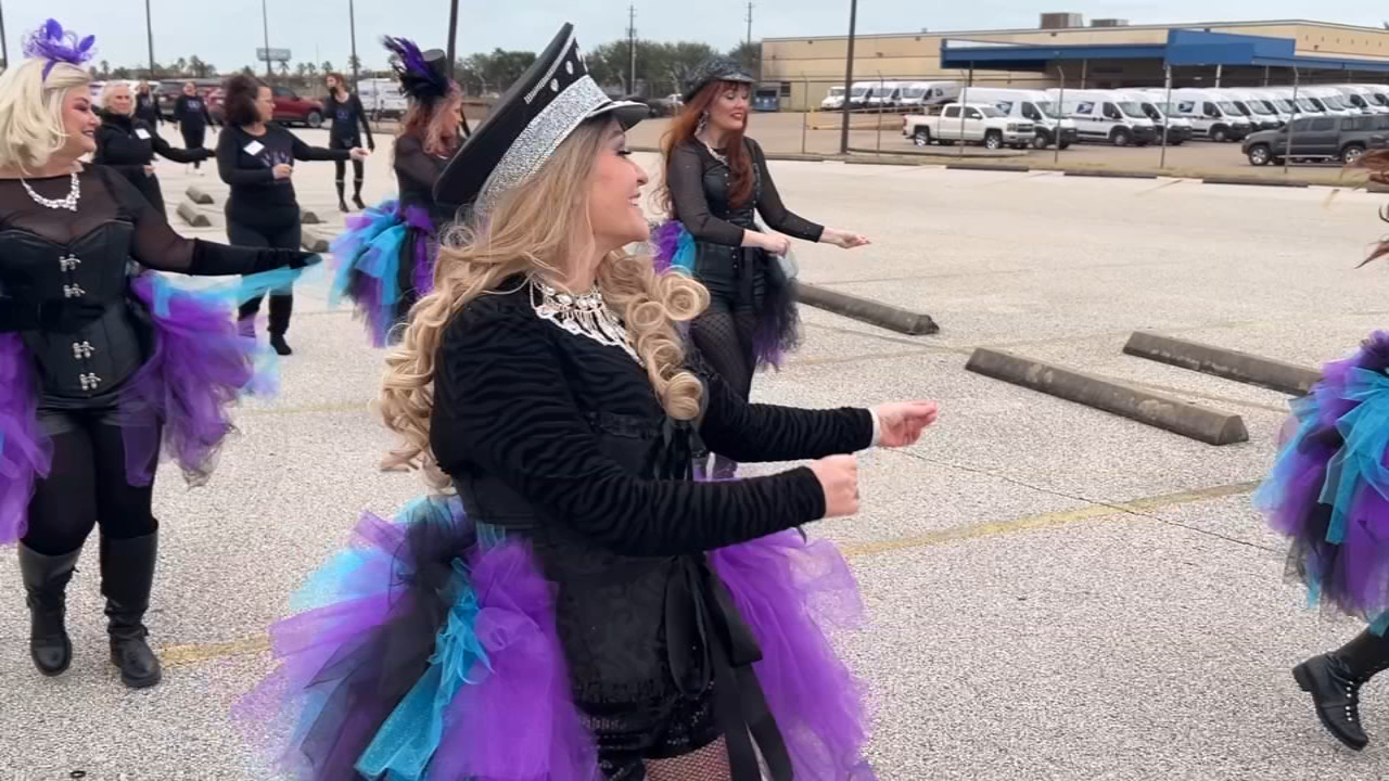 Tutu Live Krewe dancing in style at Mardi Gras Galveston