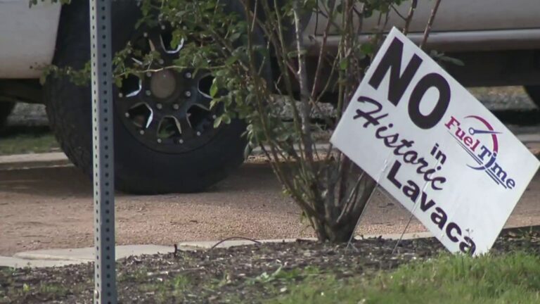 ‘A lot of history here’: Lavaca residents voice concerns over development plans for empty lot