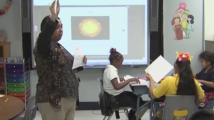 Corpus Christi schools look to incentives, stipends to make up for restrictive teacher pay