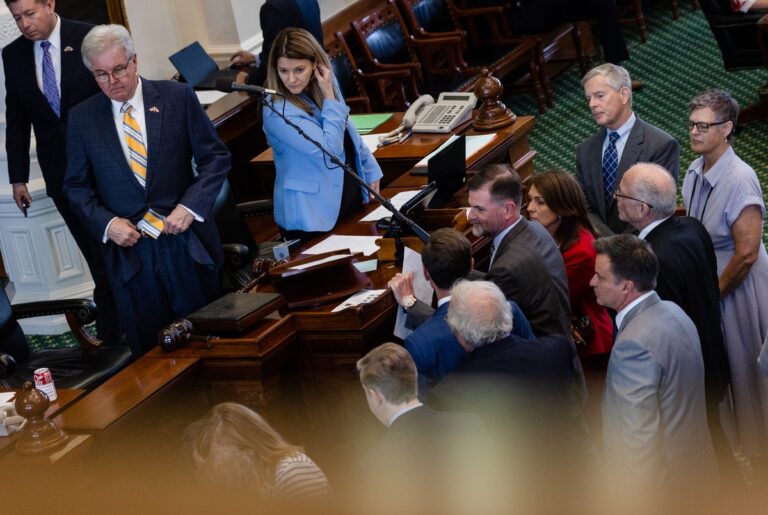 Texas Senate advances bill to start a  $3 billion dementia research fund