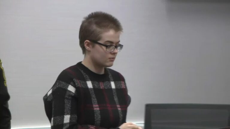 Motion filed to stop Slender Man stabbing assailant's release from mental health facility
