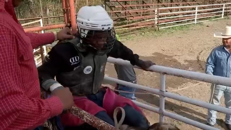 21-year-old bull rider chases dream to ride in the Houston Rodeo despite his injury history