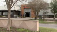 Gunman randomly opens fire at front door of southside area lounge, injuring 5 people, HPD says