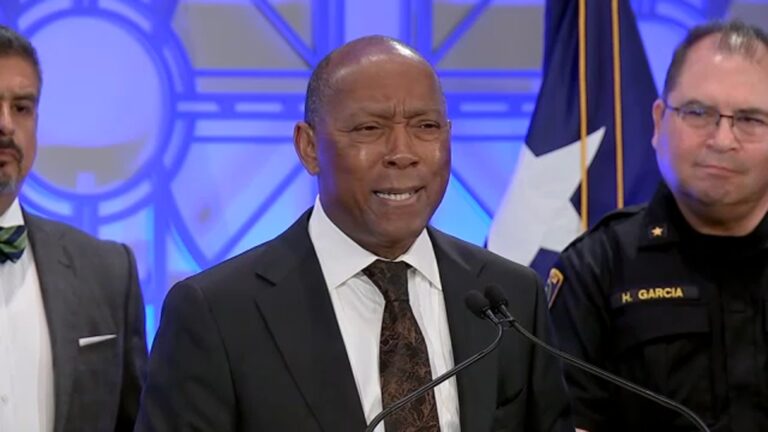 Funeral arrangements underway for U.S. Congressman and former Houston Mayor Sylvester Turner