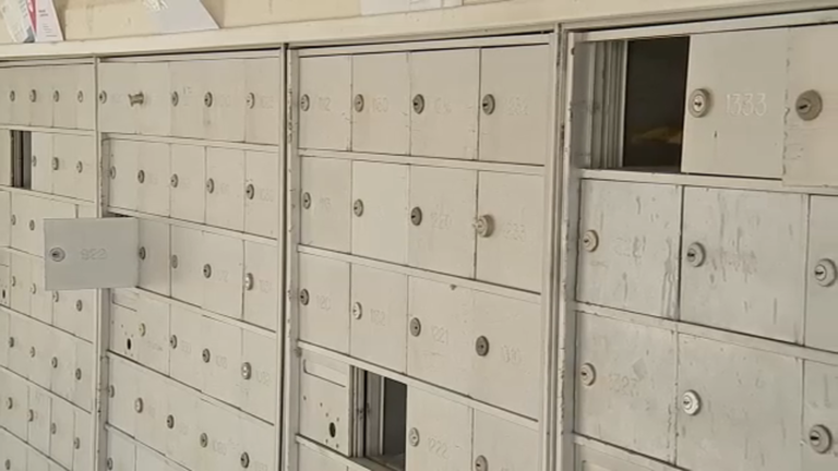 Broken mailboxes halts mail delivery for families at Concord at Little York apartment