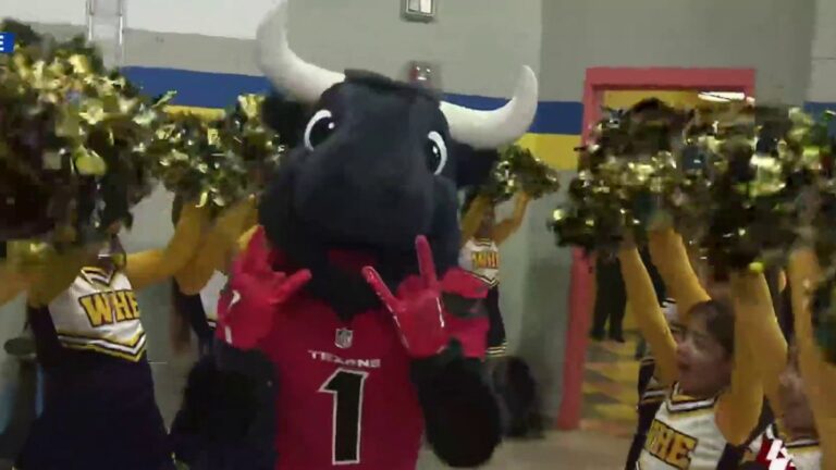 NFL Tackles Reading at San Antonio ISD schools