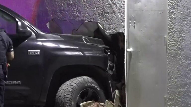 Driver loses control, slams into gas station in Kirby