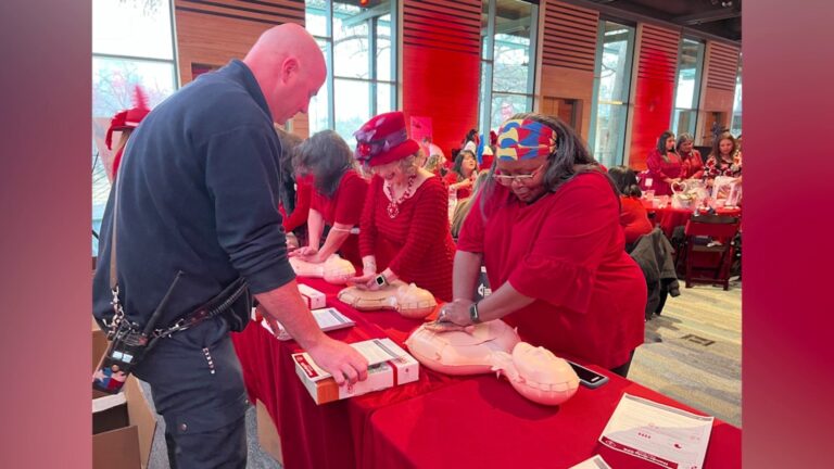 Vestido Rojo summit marks 20 years of women’s health care in San Antonio