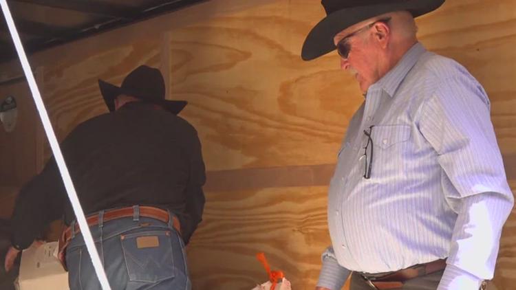 Sinton Strong: Community comes together after wildfire destruction