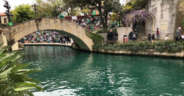 🍀 Things to do in March: Big TX Fun Crawfish Boil, St. Patrick’s Day celebration, Monarch Fest