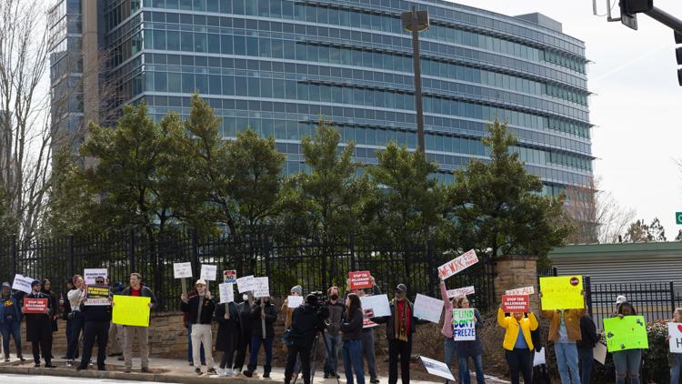 CDC invites back about 180 fired employees, including some who help fight outbreaks