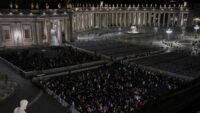 Pope Francis begins 4th week in hospital: Progress steady but concerns remain