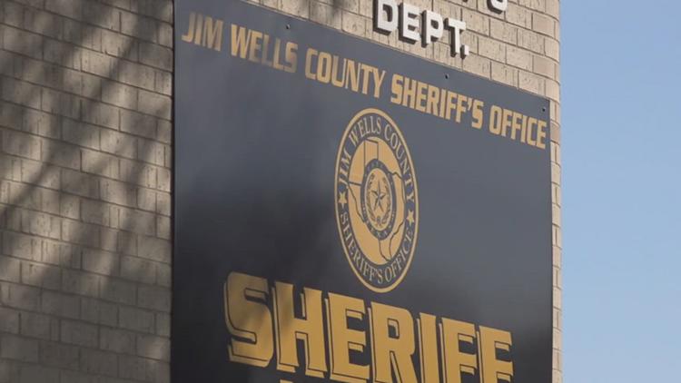 Baby girl dies in 3-vehicle crash in Orange Grove