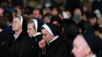 Pope appears to be overcoming a setback in his recovery from pneumonia
