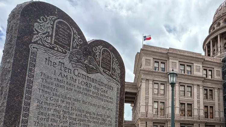Texas Senate committee advances bills to bring the Ten Commandments and prayer to public schools