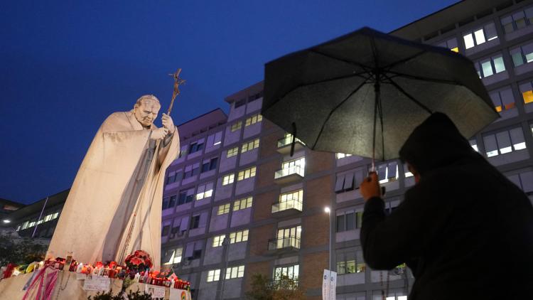 Francis off mechanical ventilation entirely, signaling he's overcome risks from respiratory crisis