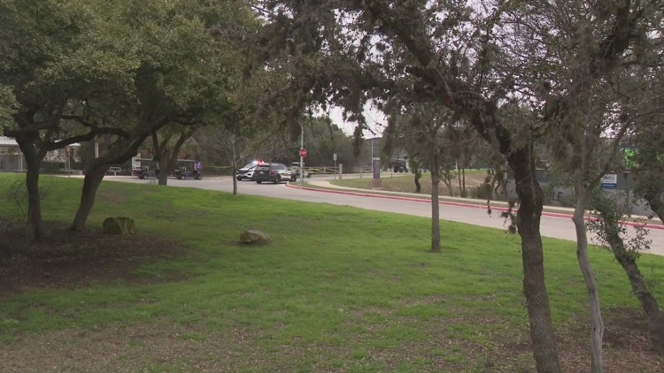 Landscaper dies in lawnmower accident at San Antonio community college