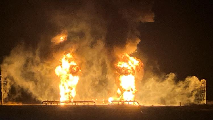 Thieves cause tank battery fire, explosion in Reeves County, officials say