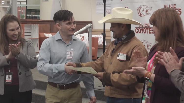 Alice High School mariachi receives $20K donation from Wyatt Ranches