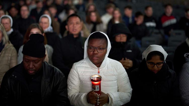 Pope Francis hits 3-week mark of hospitalization after giving world a sign of his frailty