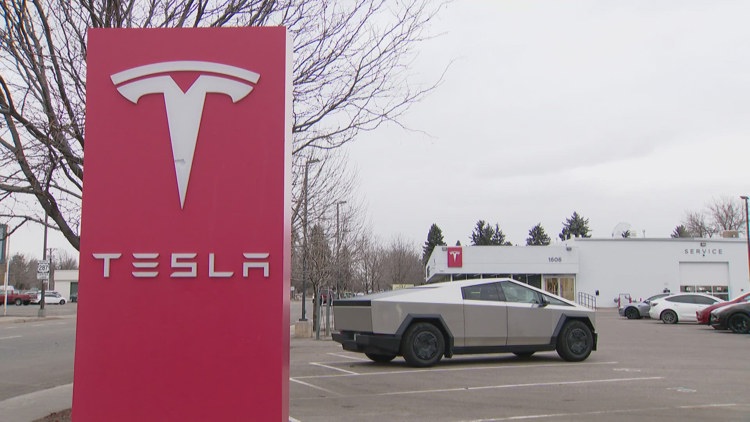 Man arrested in North Texas indicted for allegedly firebombing Colorado Tesla dealership