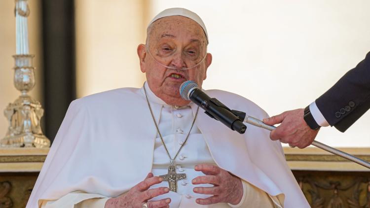 Pope appears before crowd in St. Peter’s Square, 2 weeks after his release from hospital