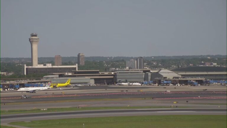 Equipment issue again disrupts air traffic at Newark Liberty airport in New Jersey, FAA says