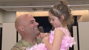 Soldier surprises daughter at Herff Elementary kindergarten graduation in Boerne