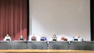 Uvalde CISD board meeting adjourns quickly over quorum issue