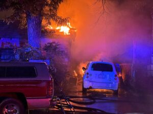 2 displaced after West Side fire burns several homes, SAFD says