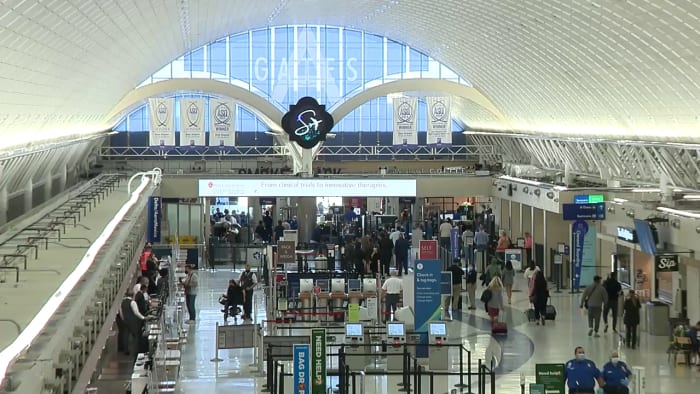 San Antonio International Airport announces plans for new restaurants, more parking