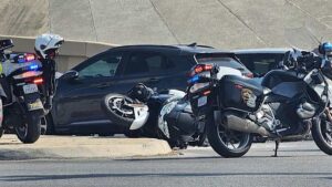 Officer struck by vehicle at Northwest Side intersection, SAPD says