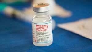Trump officials set new requirements for COVID vaccines in healthy adults and children