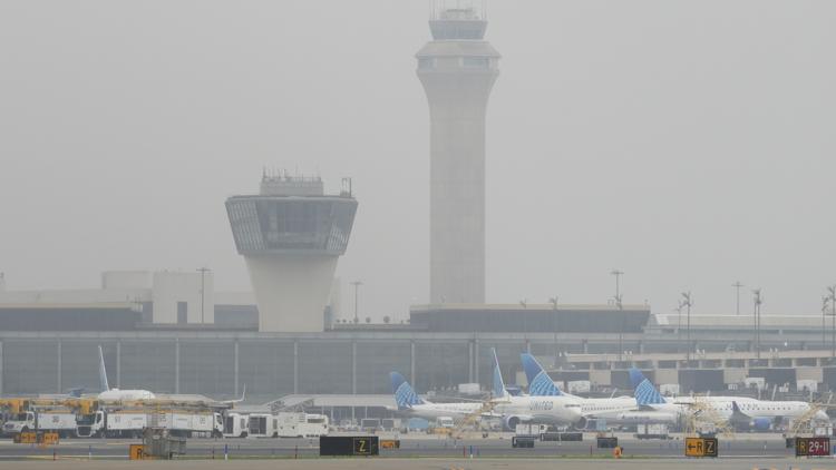 Air traffic controllers briefly lose radar access again at Newark airport