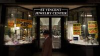 Economic jitters and soaring gold prices create a frenzy for US jewelry merchants