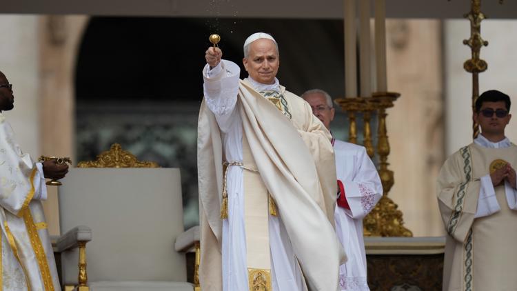 Pope Leo XIV vows to work for unity so Catholic Church becomes a sign of peace in the world