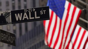 Wall Street tumbles under the weight of rising Treasury yields and US debt worries