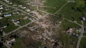 More tornadoes and fewer meteorologists make for a dangerous mix that's worrying US officials