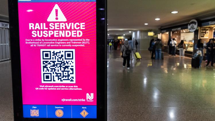 Strike by New Jersey Transit train engineers leaves some 350,000 commuters in the lurch