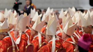 Senior cardinal urges conclave voters to pick a pope who seeks unity ahead of secret voting ritual