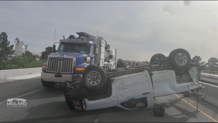 Semi-Truck collision shuts down westbound I-20 and Garden City Highway