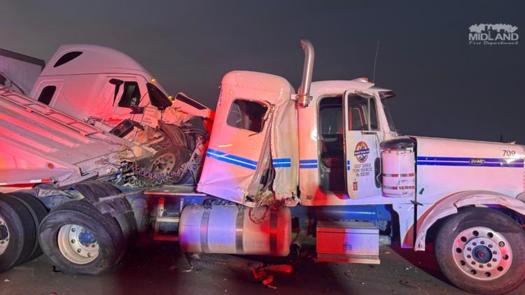 Midland Fire responds to multi-vehicle crash on I-20