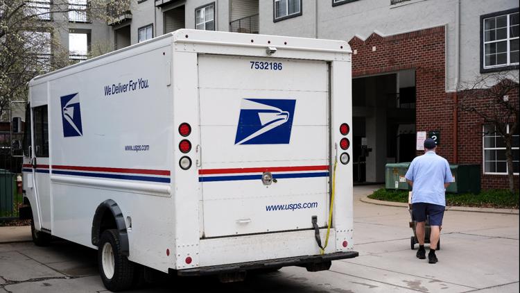 FedEx board member Steiner is picked to be next USPS postmaster general amid talk of privatization