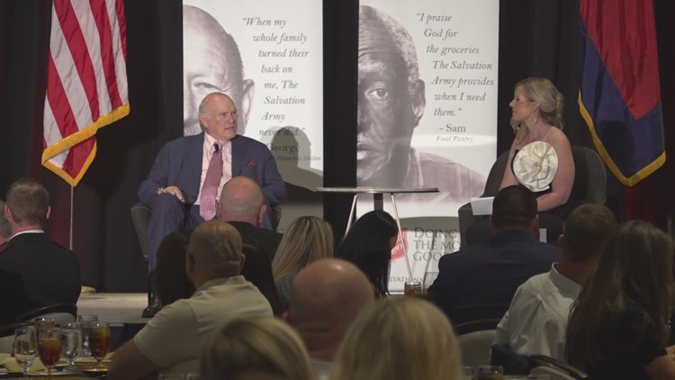 Former Pittsburgh Steeler Terry Bradshaw in Odessa for Salvation Army's Restoration Dinner